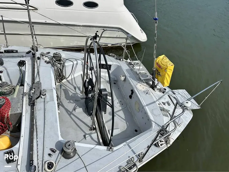 Slide: The Image of Peterson 42 1983 - 16045942