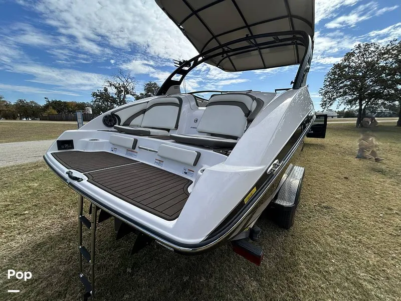 Slide: The Image of Yamaha 242 SE 2016 - 16066792