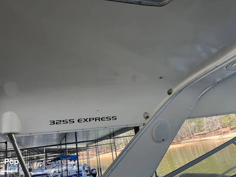 Slide: The Image of Bayliner Avanti 3255 1995 - 16255346