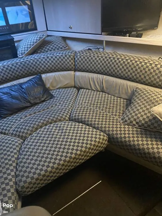 Slide: The Image of Bayliner Avanti 3255 1995 - 16042962