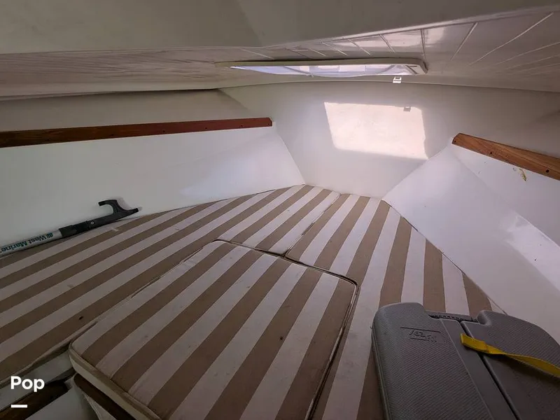 Slide: The Image of Hunt Yachts Harrier 25 2006 - 16163147