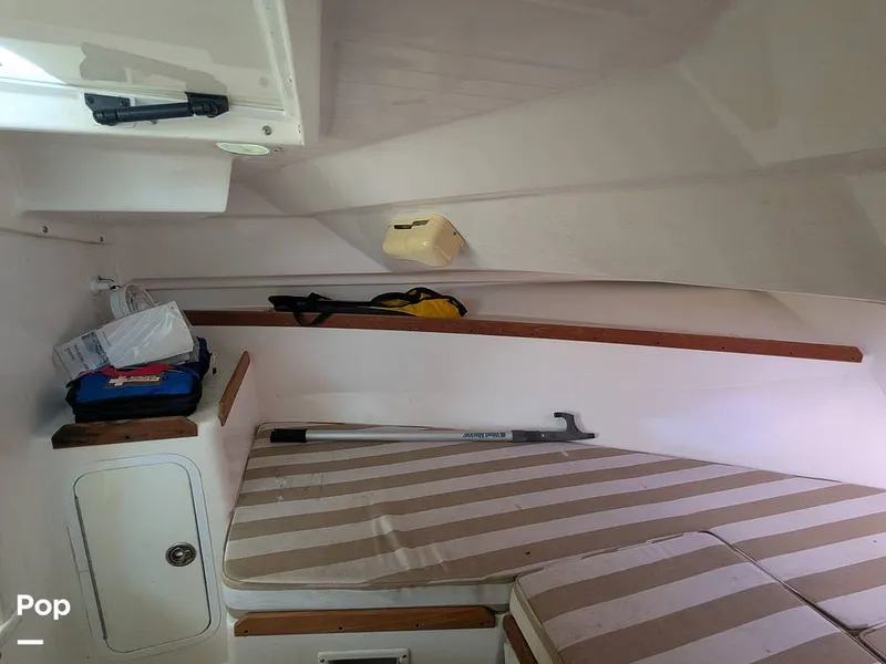 Slide: The Image of Hunt Yachts Harrier 25 2006 - 16163146