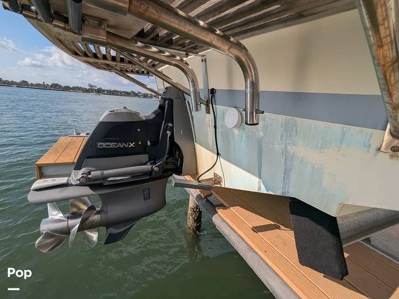 Slide: The Image of Hunt Yachts Harrier 25 2006 - 16163130