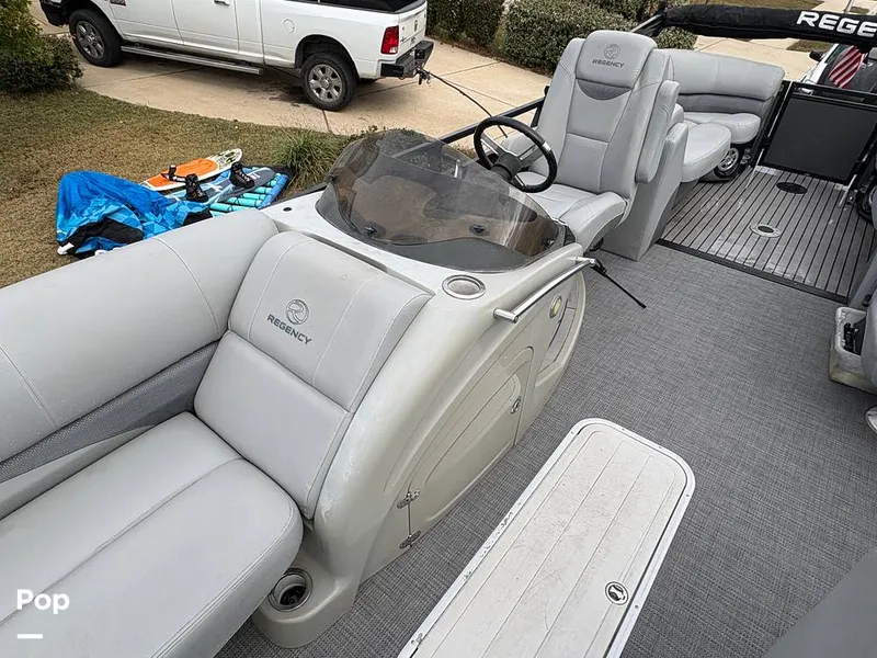 Slide: The Image of Windshield - 16088585