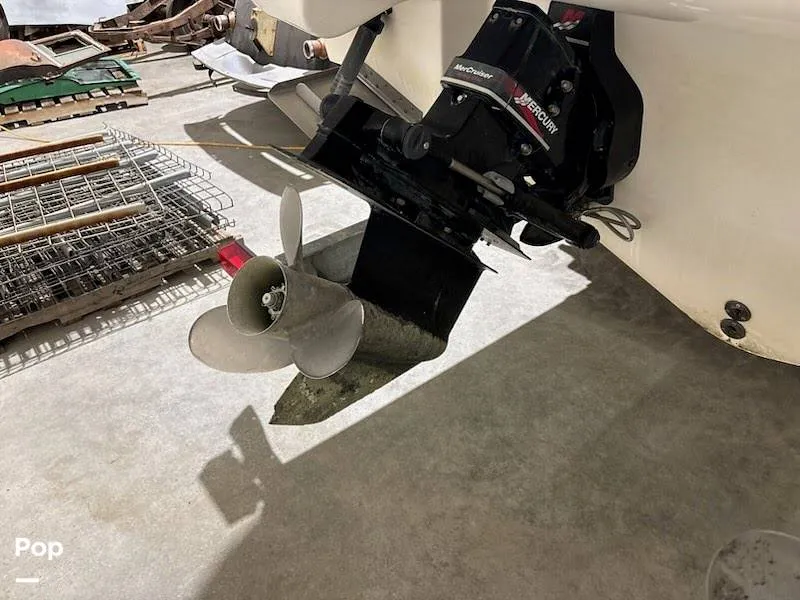 Slide: The Image of Sea Ray 290 Bow Rider 2002 - 16151859