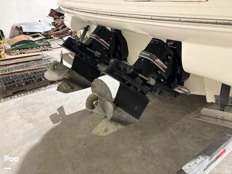 Slide: The Image of Sea Ray 290 Bow Rider 2002 - 16151861