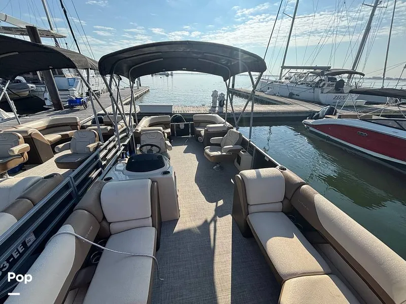 Slide: The Image of Lowe SS 230W 2024 - 16167270