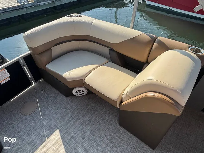 Slide: The Image of Lowe SS 230W 2024 - 16167278