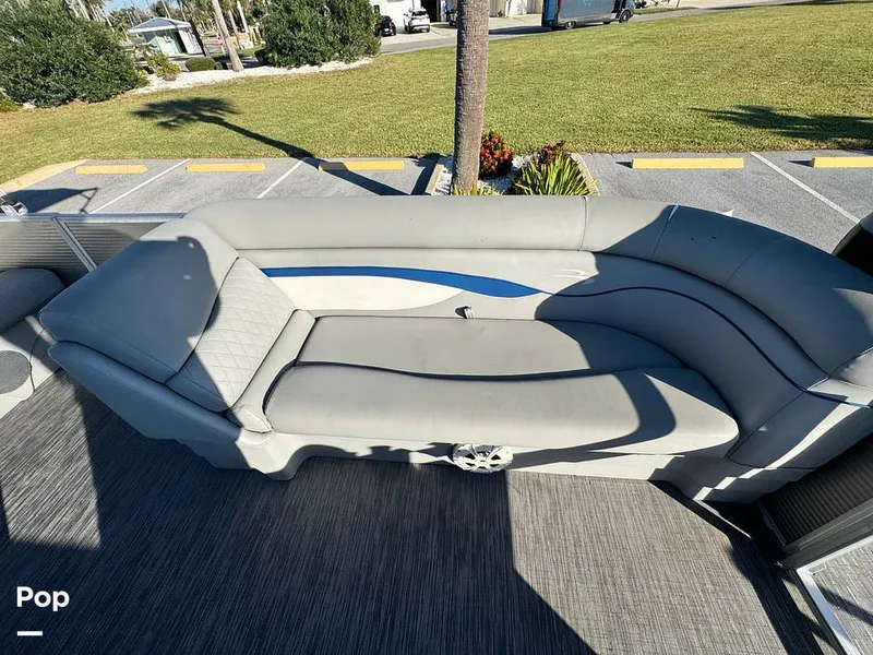 Slide: The Image of Bennington 22SS 2022 - 16058029