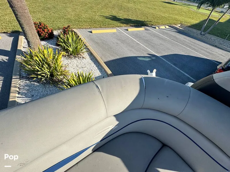 Slide: The Image of Bennington 22SS 2022 - 16058031