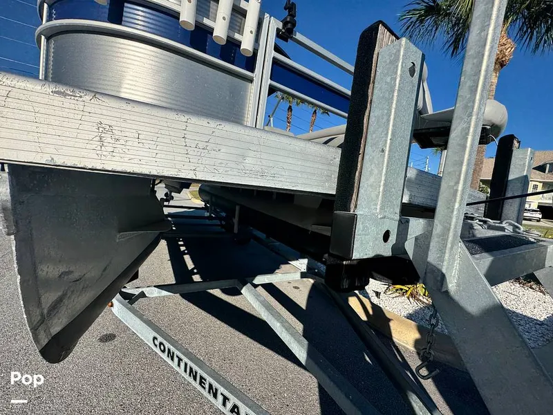 Slide: The Image of Bennington 22SS 2022 - 16058039