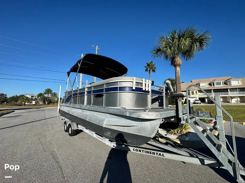 Slide: The Image of Bennington 22SS 2022 - 16058053