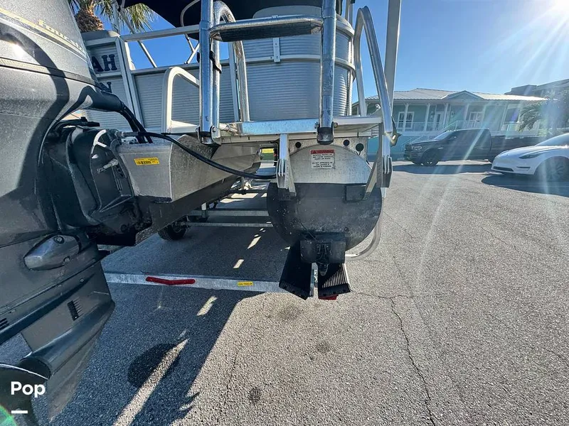 Slide: The Image of Bennington 22SS 2022 - 16058055