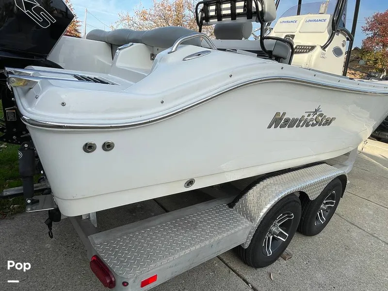 Slide: The Image of NauticStar 2302 Legacy 2022 - 16077332