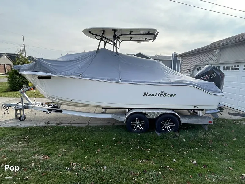 Slide: The Image of NauticStar 2302 Legacy 2022 - 16077363