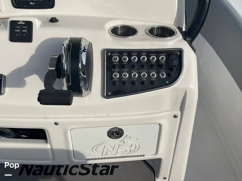 Slide: The Image of NauticStar 2302 Legacy 2022 - 16077195