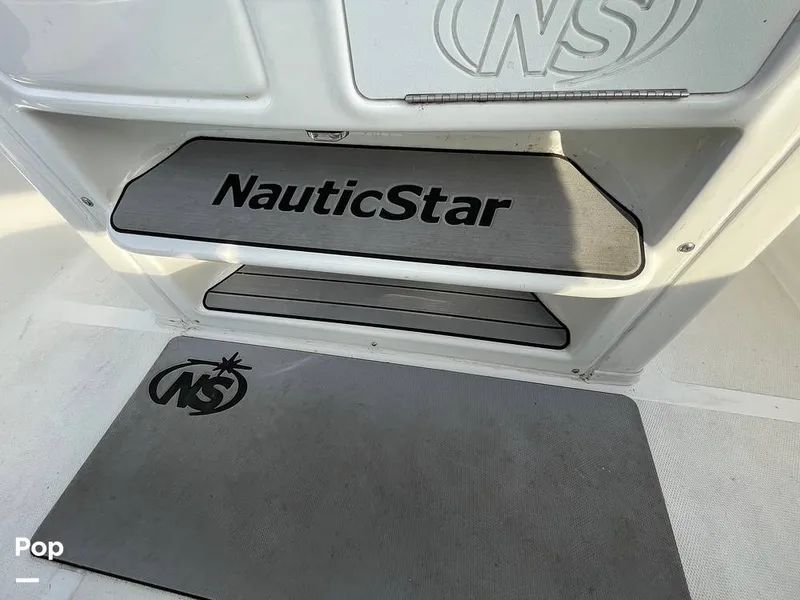 Slide: The Image of NauticStar 2302 Legacy 2022 - 16077219