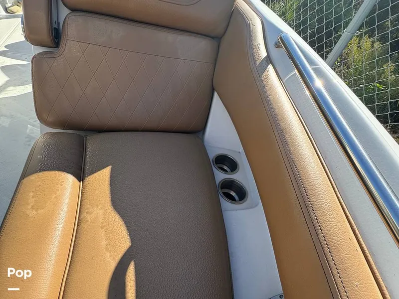 Slide: The Image of Crownline Boats E235XS 2023 - 16053707