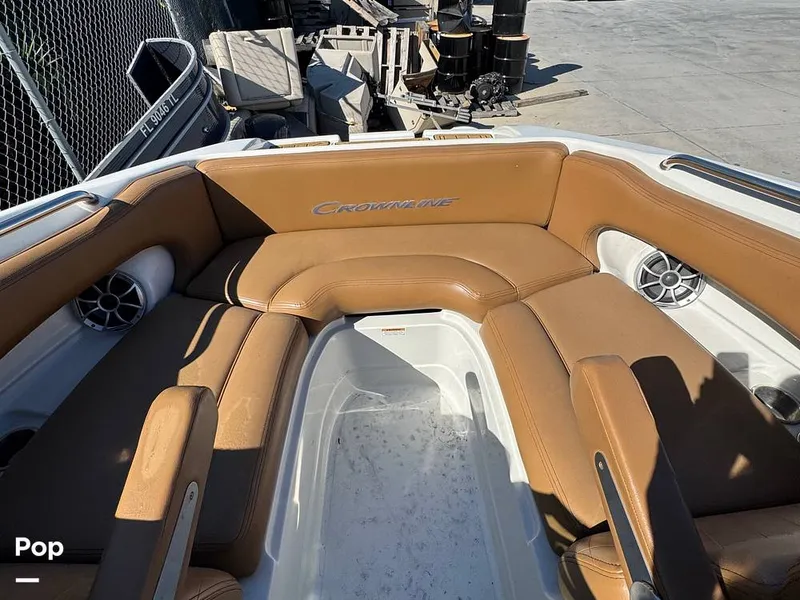 Slide: The Image of Crownline Boats E235XS 2023 - 16053735
