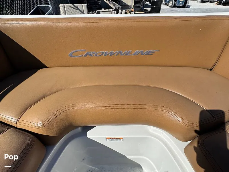 Slide: The Image of Crownline Boats E235XS 2023 - 16053736