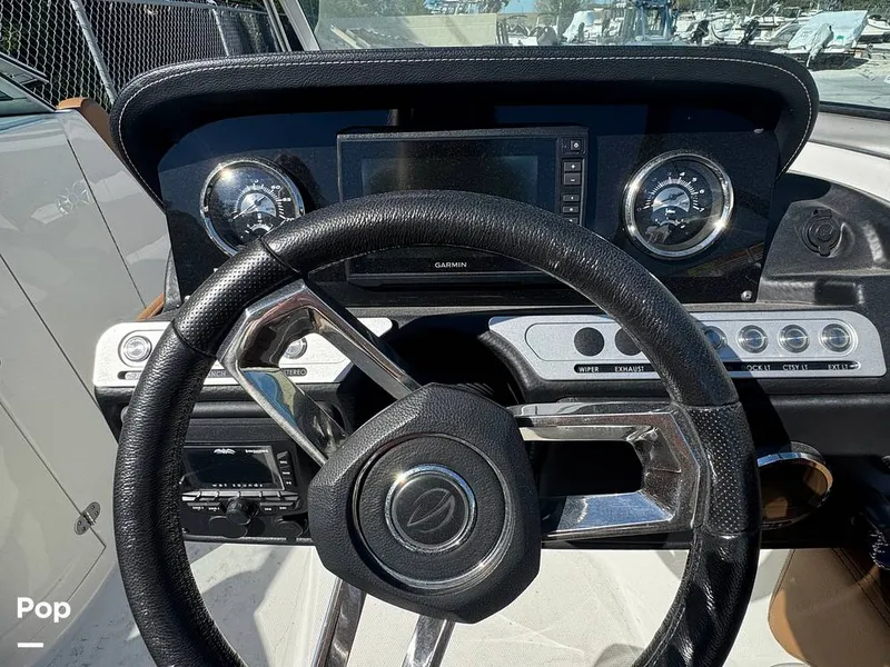 Slide: The Image of Crownline Boats E235XS 2023 - 16053711