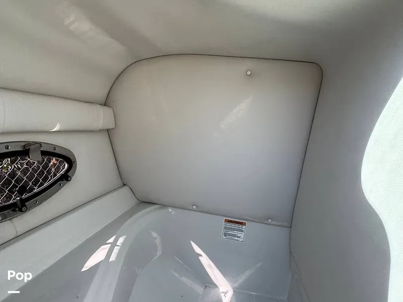 Slide: The Image of Crownline Boats E235XS 2023 - 16053745