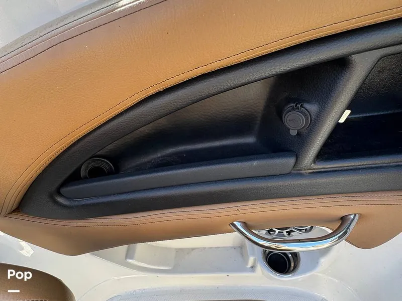 Slide: The Image of Crownline Boats E235XS 2023 - 16053746