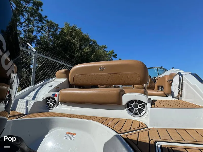 Slide: The Image of Crownline Boats E235XS 2023 - 16053776
