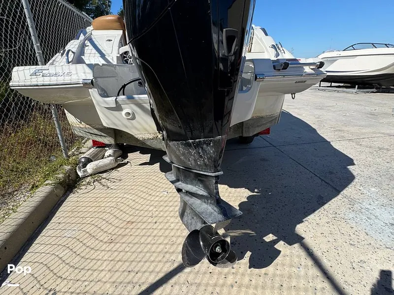 Slide: The Image of Crownline Boats E235XS 2023 - 16053779