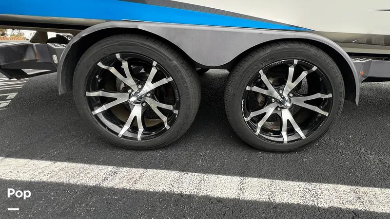 Slide: The Image of Malibu 24 MXZ 2013 - 16088360