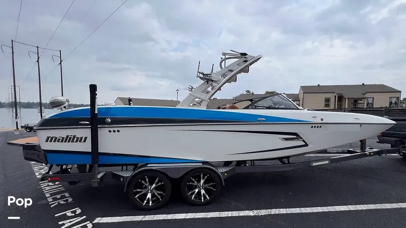 Slide: The Image of Malibu 24 MXZ 2013 - 16088162