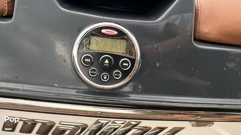 Slide: The Image of Malibu 24 MXZ 2013 - 16088353