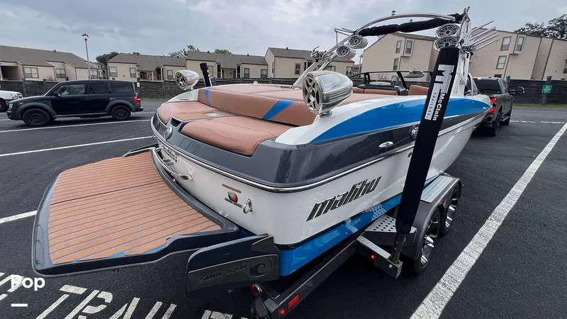 Slide: The Image of Malibu 24 MXZ 2013 - 16088161