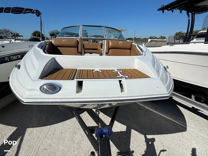 The Image of Crownline Boats E235 XS 2023 - 16053806