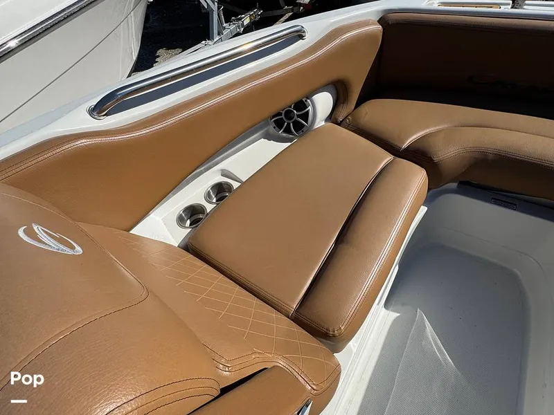 Slide: The Image of Crownline Boats E235 XS 2023 - 16053819