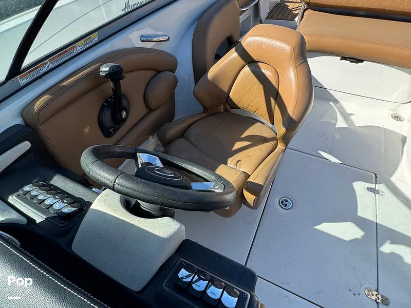 Slide: The Image of Crownline Boats E235 XS 2023 - 16053842