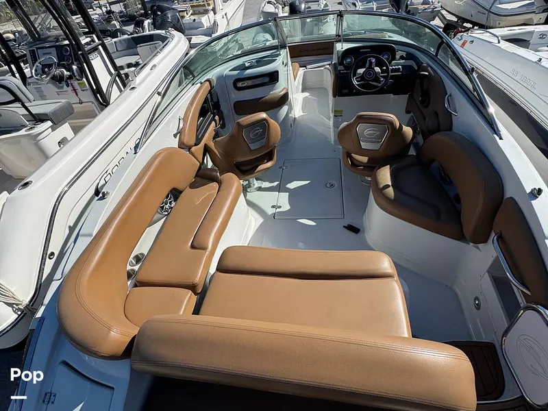 Slide: The Image of Crownline Boats E235 XS 2023 - 16053811