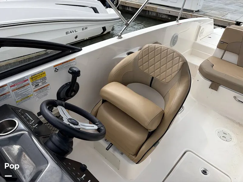 Slide: The Image of Bayliner VR6 OB 2024 - 16412050