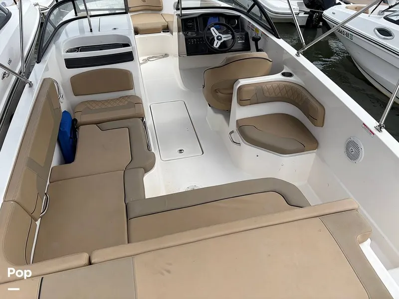 Slide: The Image of Bayliner VR6 OB 2024 - 16412044