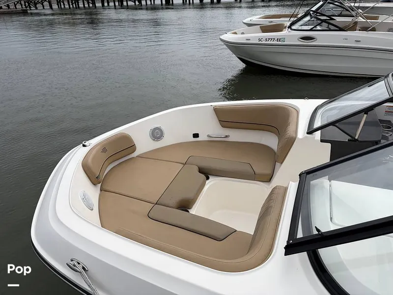 Slide: The Image of Bayliner VR6 OB 2024 - 16411992