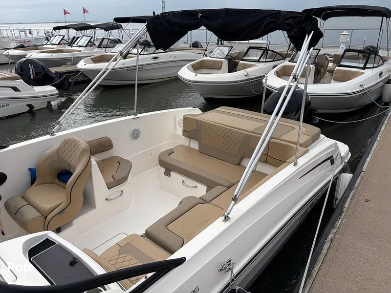 Slide: The Image of Bayliner VR6 OB 2024 - 16411994