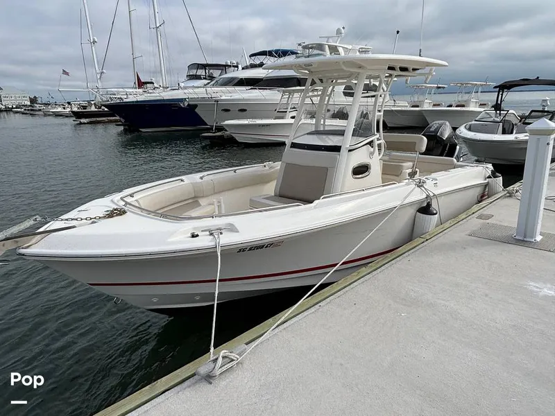 Slide: The Image of Boston Whaler 230 Outrage 2025 - 16107896