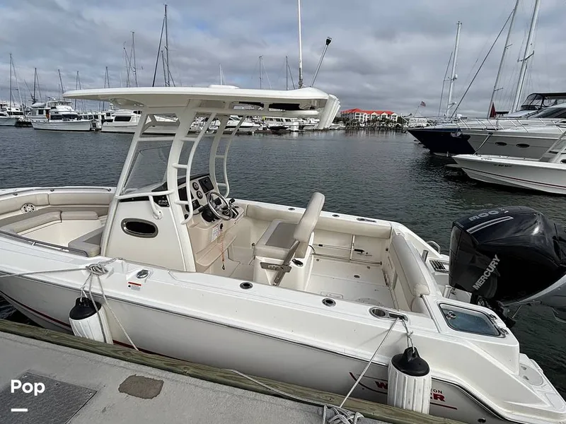 Slide: The Image of Boston Whaler 230 Outrage 2025 - 16107905