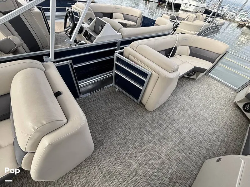 Slide: The Image of Harris 230 CR 2023 - 16108164