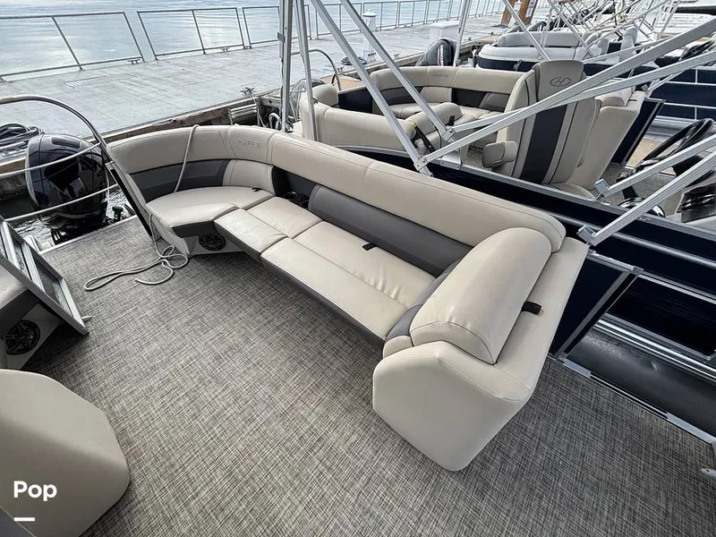 Slide: The Image of Harris 230 CR 2023 - 16108167