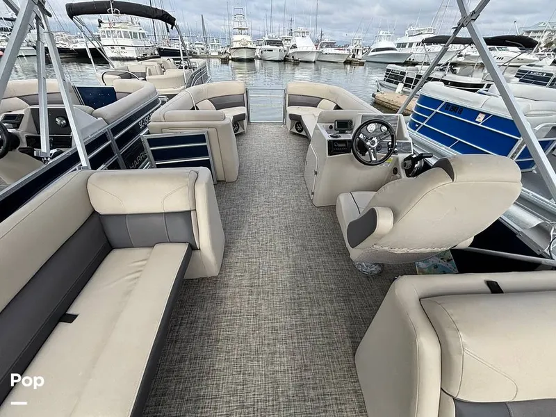 Slide: The Image of Harris 230 CR 2023 - 16108173