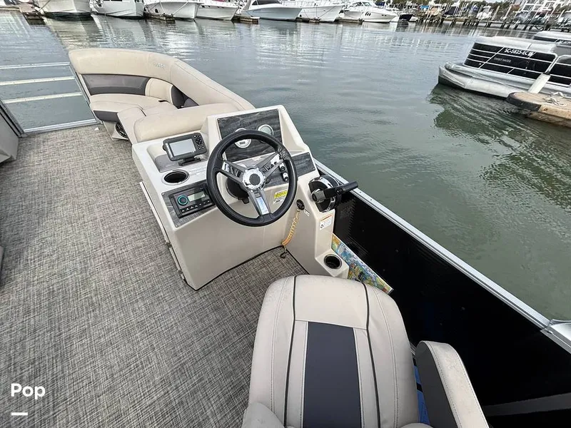 Slide: The Image of Harris 230 CR 2023 - 16108145