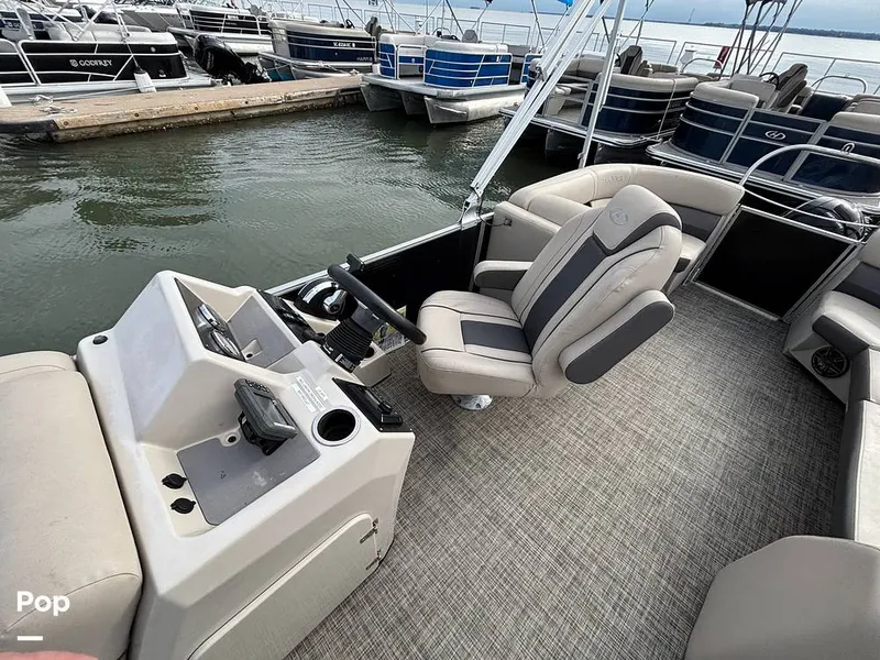 Slide: The Image of Harris 230 CR 2023 - 16108148