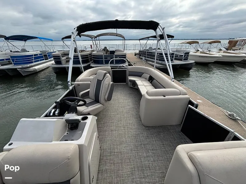 Slide: The Image of Harris 230 CR 2023 - 16108149