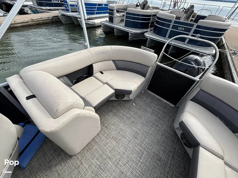 Slide: The Image of Harris 230 CR 2023 - 16108123